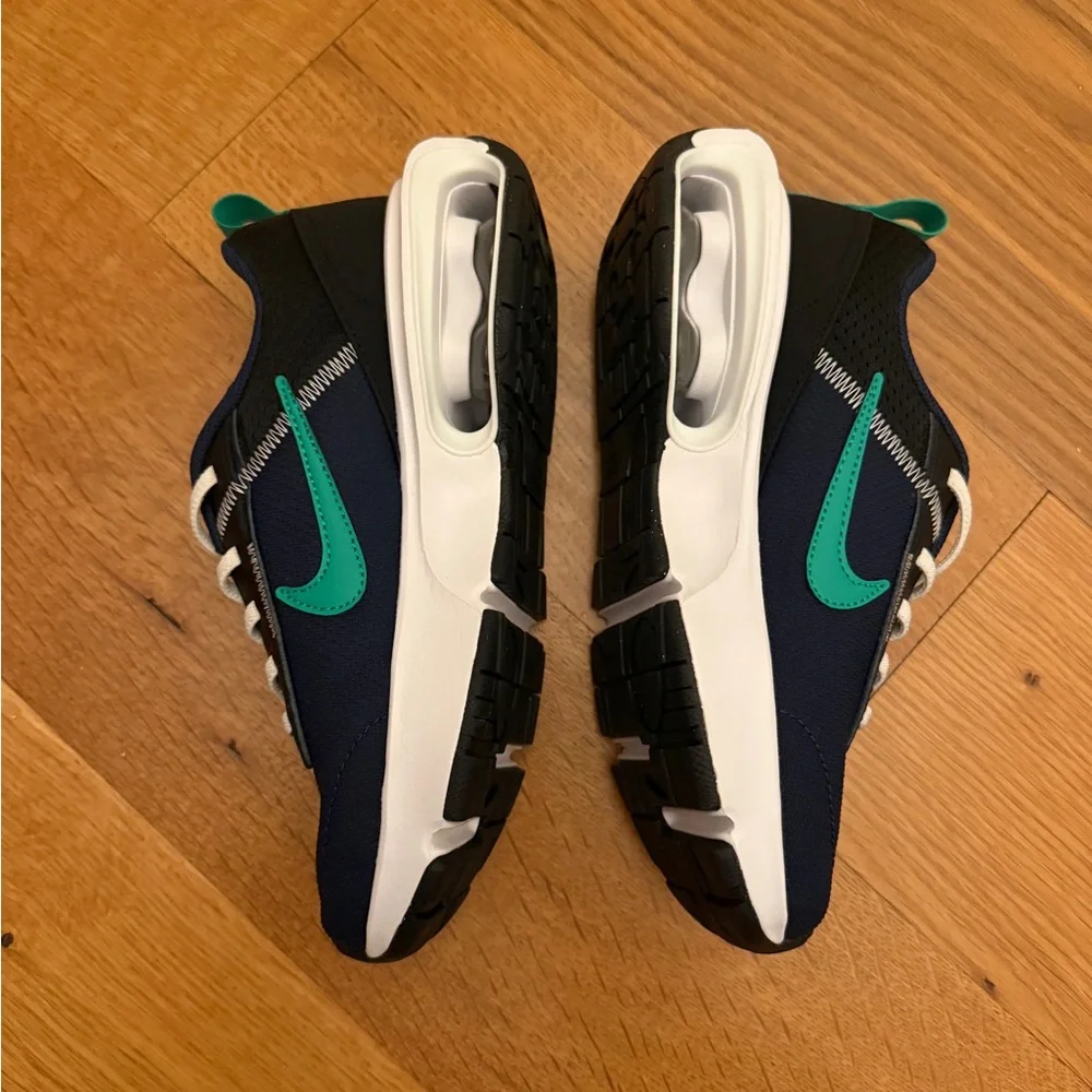 NIKE AIR MAX INTRLK LITE RUNNING SHOES - Picture 3 of 6